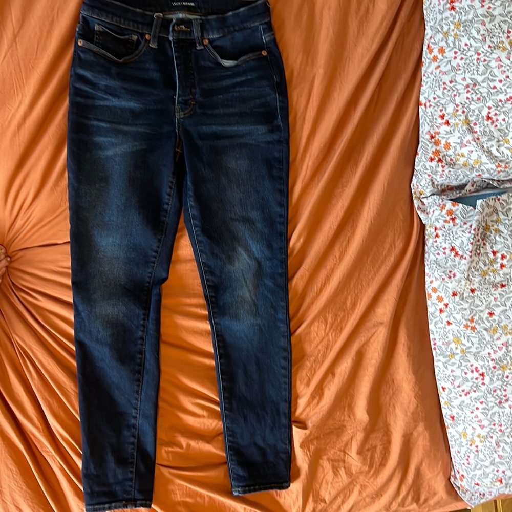 Lucky Brand High Rise Bridgette Skinny in a Dark Wash (8/29R)